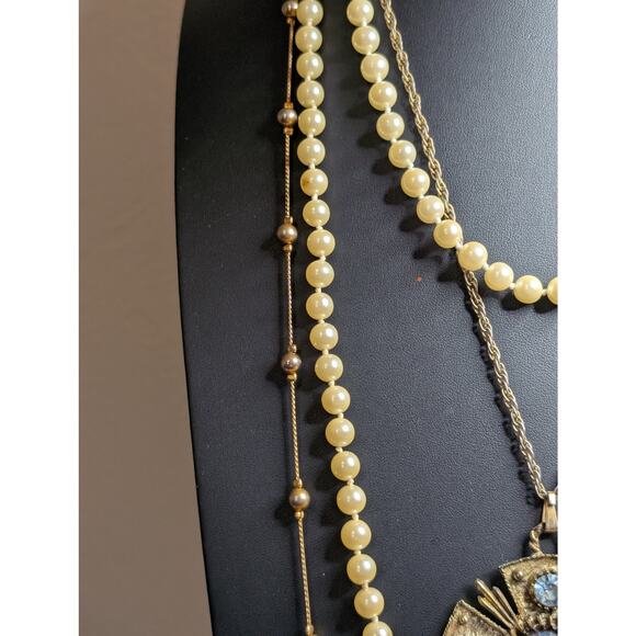 Layered Blue Rhinestone Faux Pearl Beaded Gold Tone Chain Lot of Three Necklaces - Picture 5 of 7